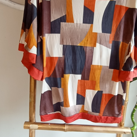 🍁🍁🍁 Geometric 70s Design Italian Top - Picture 4 of 17